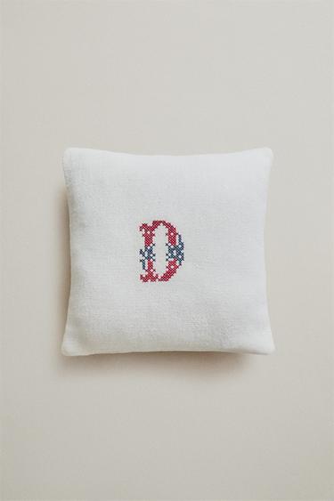 LETTER D EMBROIDERED LINEN CUSHION — Ecru 1