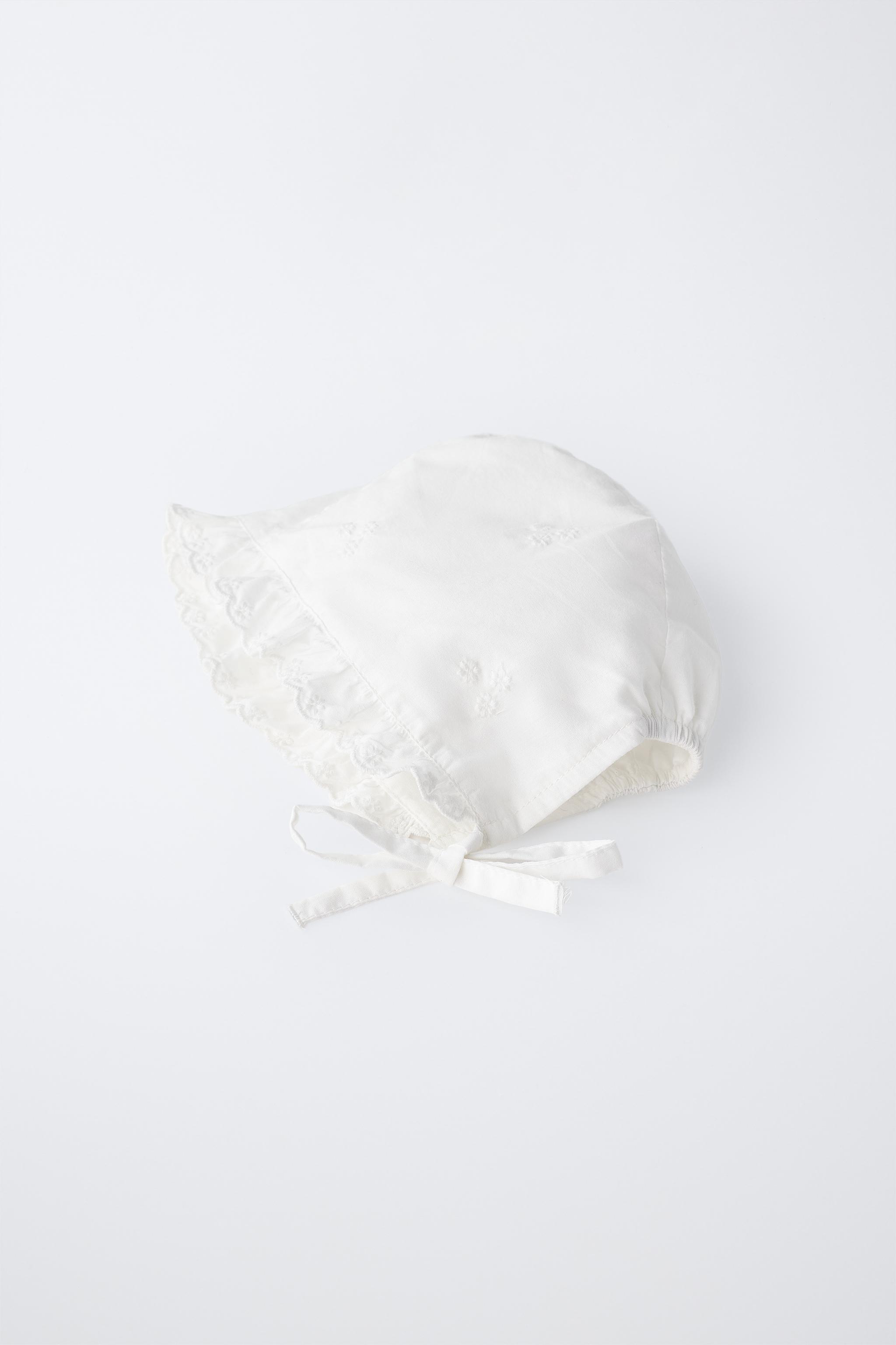 EMBROIDERED RUFFLE BONNET