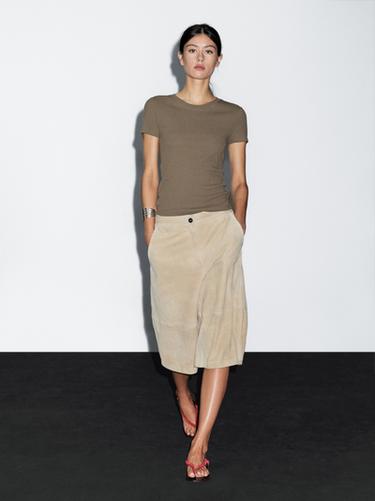 Camiseta textura efecto crepe algodón - Negro oro de Zara - Imagen 0