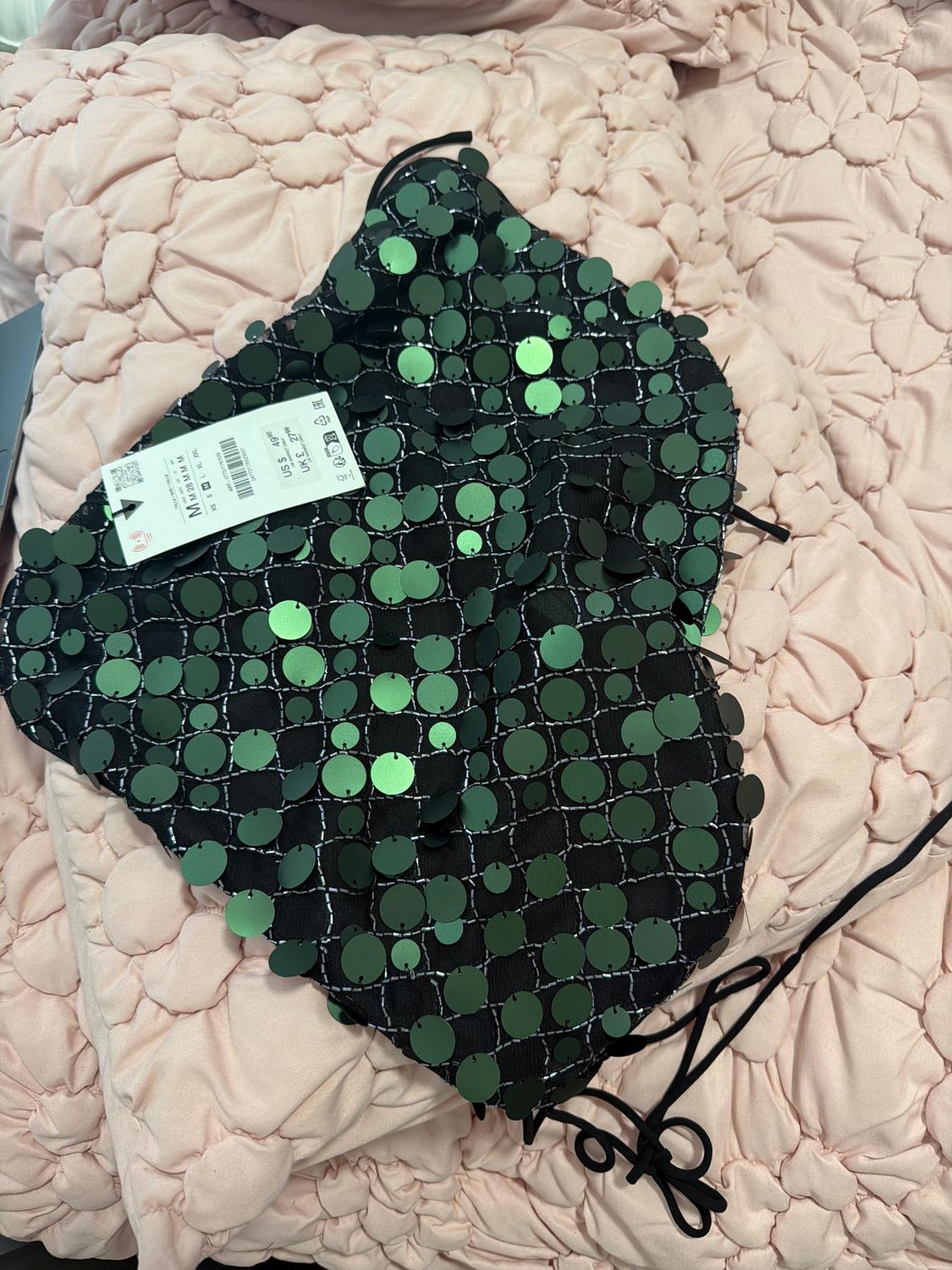 SEQUIN HALTER TOP - Image 3