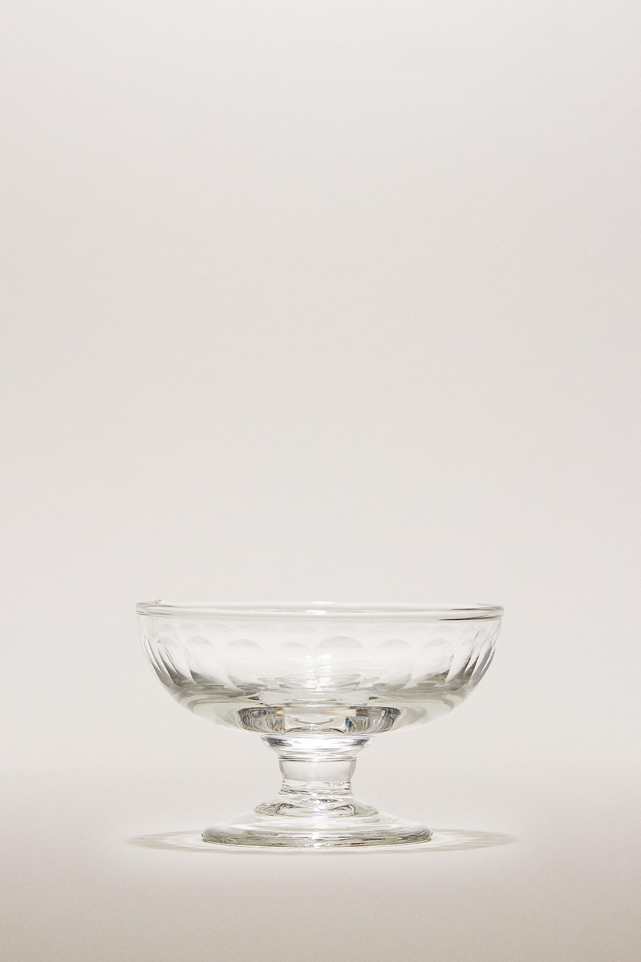VERTICAL RELIEF GLASS ICE-CREAM CUP