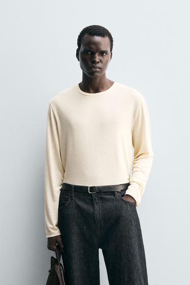 تيشرت LIGHTWEIGHT بأكمام طويلة - أبيض الخاص بـ Zara