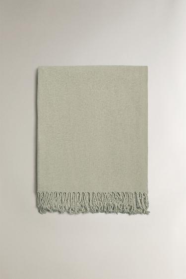 CHENILLE THROW - Light green by Zara