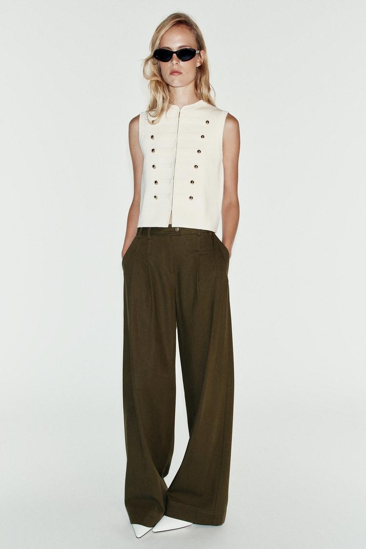 BUTTONED WAISTCOAT TOP
