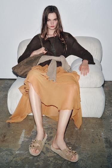 Zara SPLIT LEATHER BUCKLE SANDALS - Beige