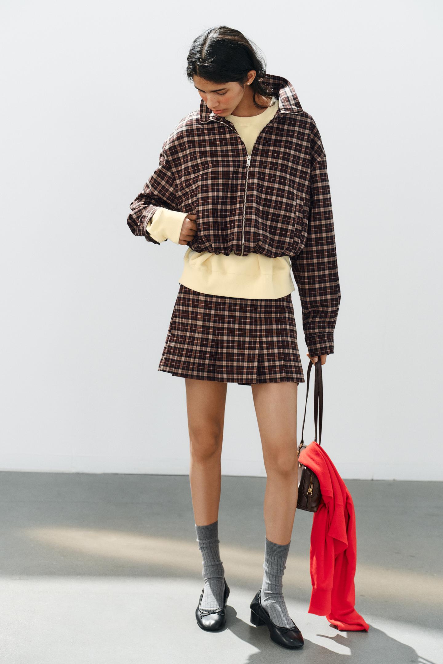 Женская куртка Zara Plaid Zip-Up, цвет: Тёмно-бордовый — фото 1