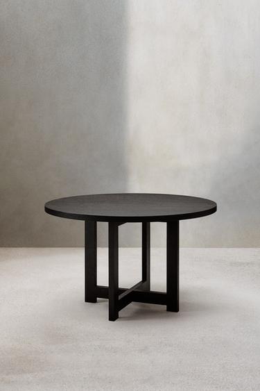 TABLE 02 - Black by Zara
