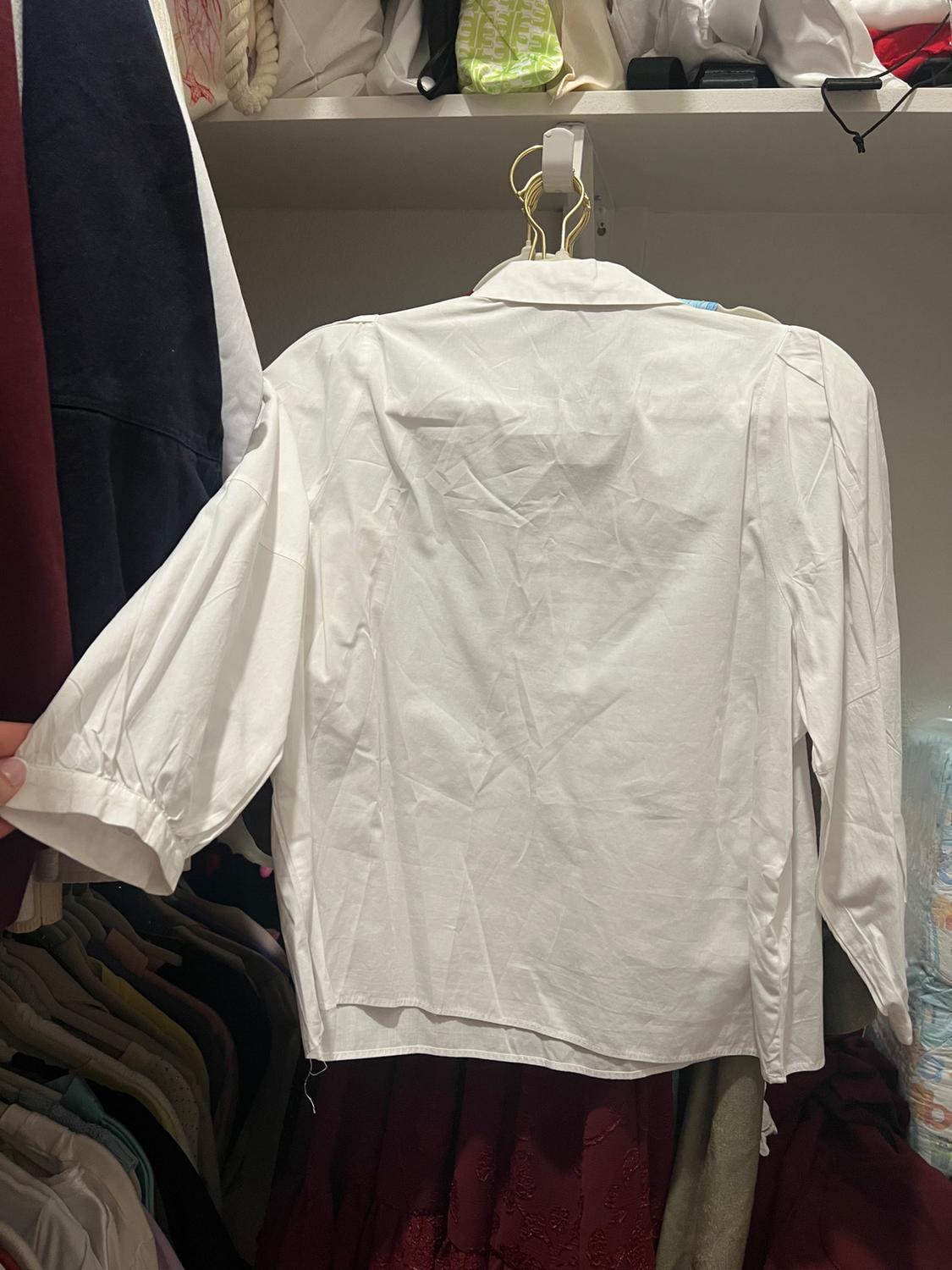 SHIRT WITH JEWEL BUTTONS - Image 3