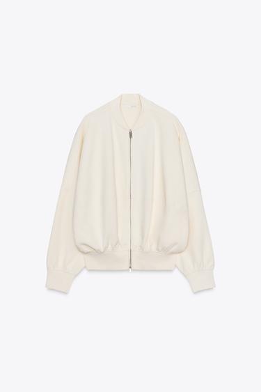 {navn} - {farge} for Zara