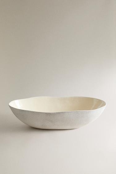 Zara TEXTURED ALUMINUM DECORATIVE SERVING DISH - White - Image 0