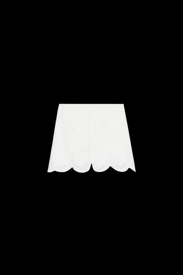 PERFORATED EMBROIDERED BERMUDA SHORTS - Oyster-white by Zara