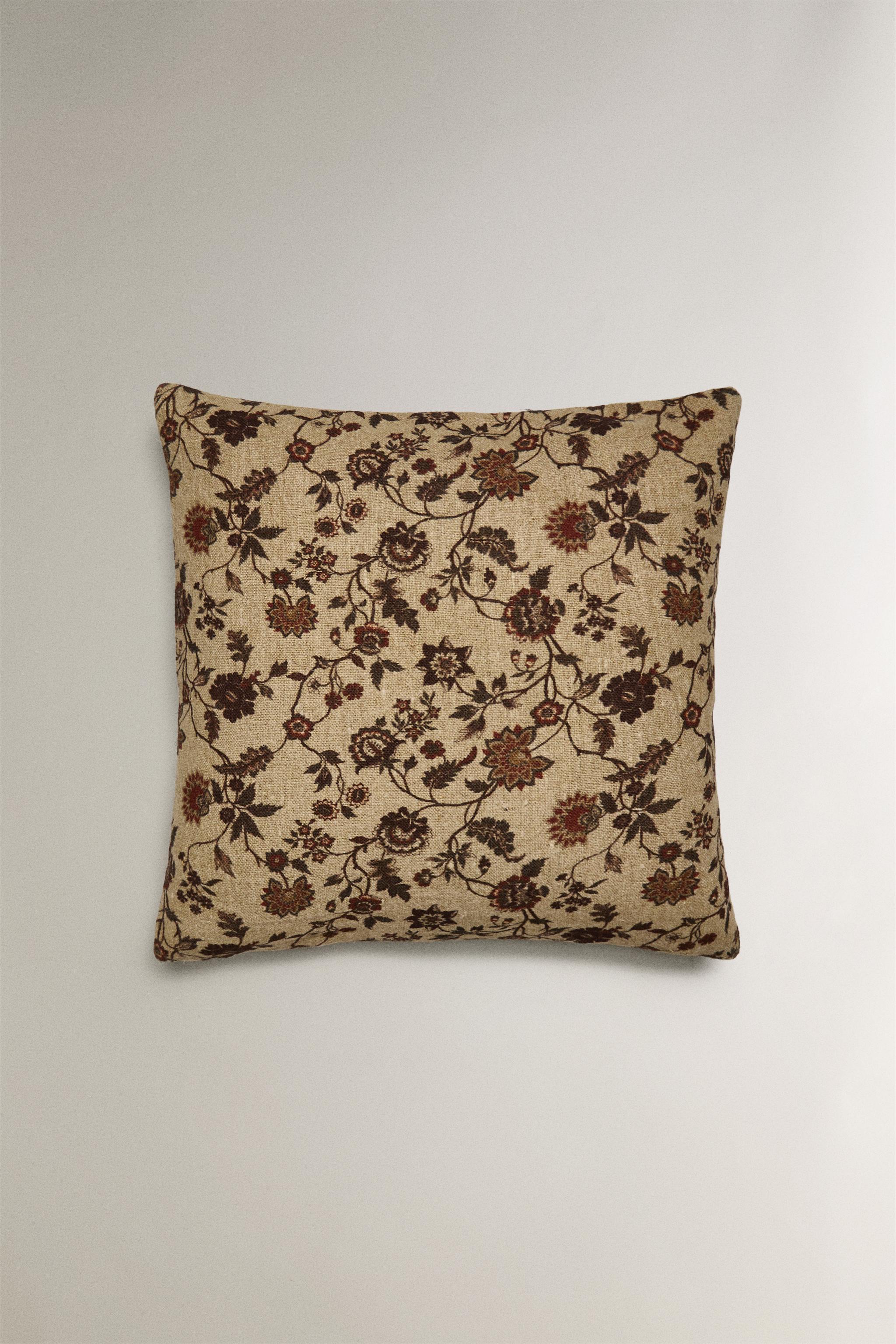 フラワークッションカバー - ライトベージュ | ZARA Japan / 日本