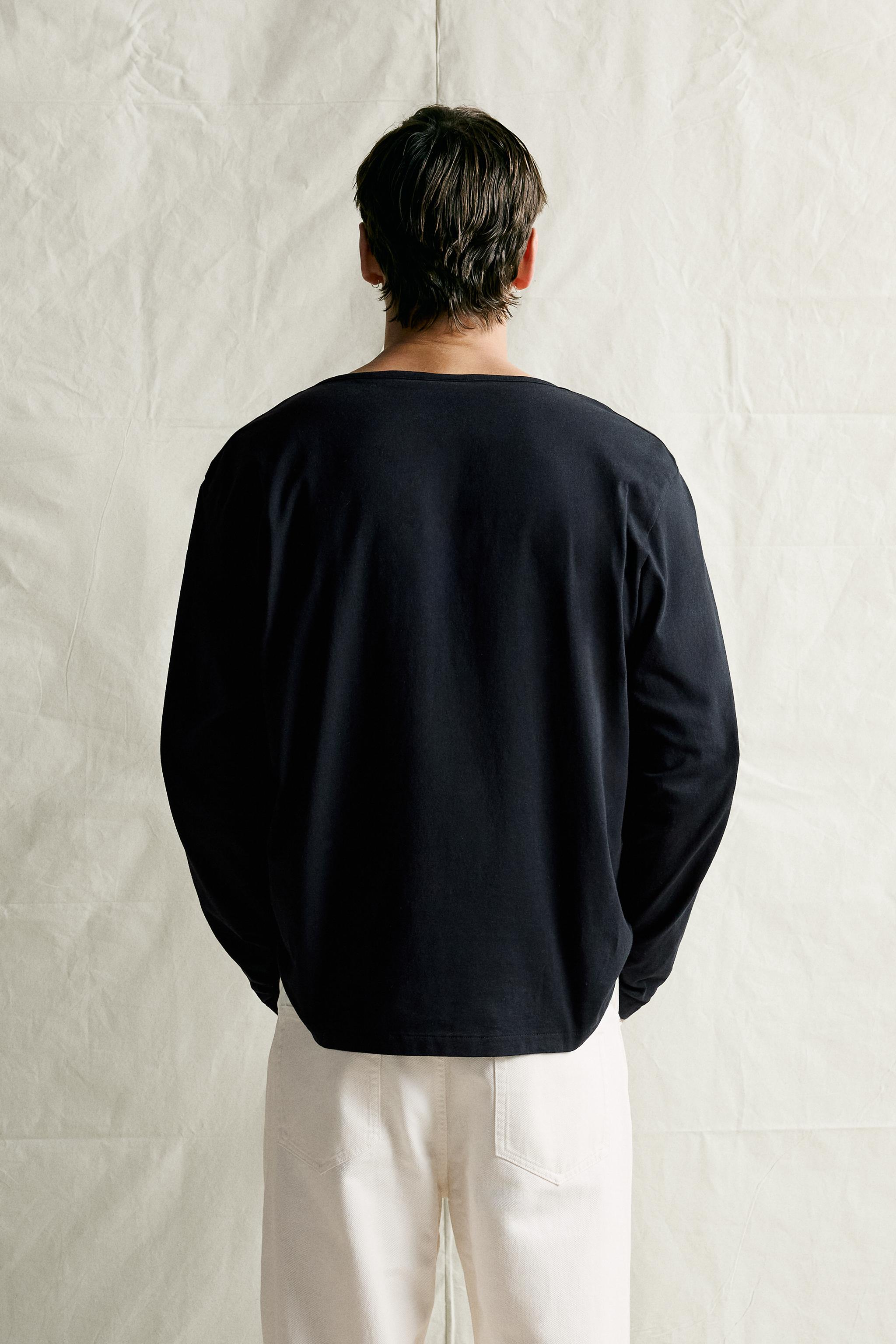 BOAT NECK REGULAR FIT T-SHIRT
