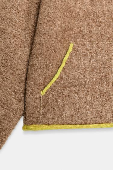 GILET EN MAILLE À FINITIONS CONTRASTANTES - Beige de Zara - Image 8