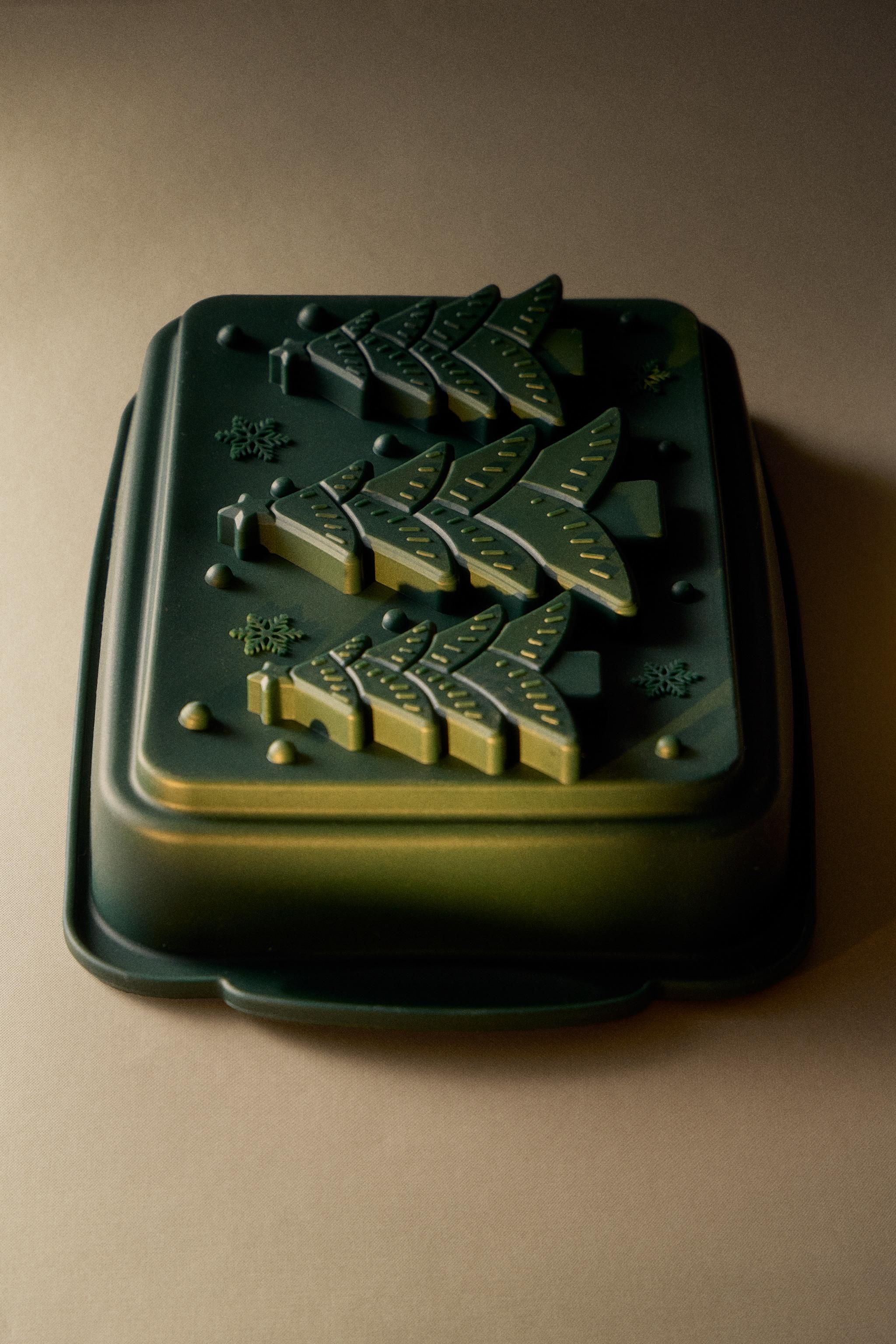 SILICONE CHRISTMAS TREE MOLD