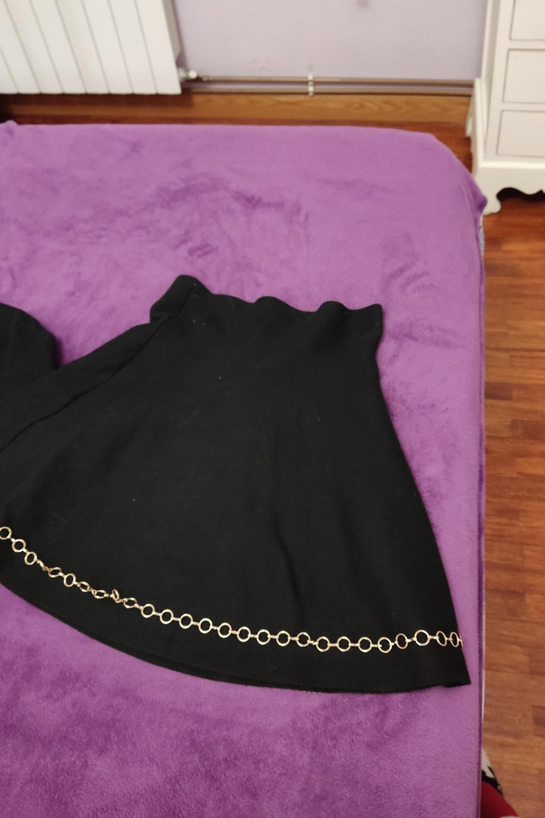 MINI SKIRT WITH CHAIN DETAIL - Image 3