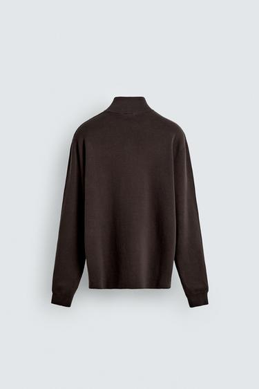 PULL EN MAILLE PERLÉE ZIPPÉ - Marron foncé de Zara - Image 7