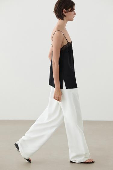 Top nuisette en dentelle - Noir de Zara