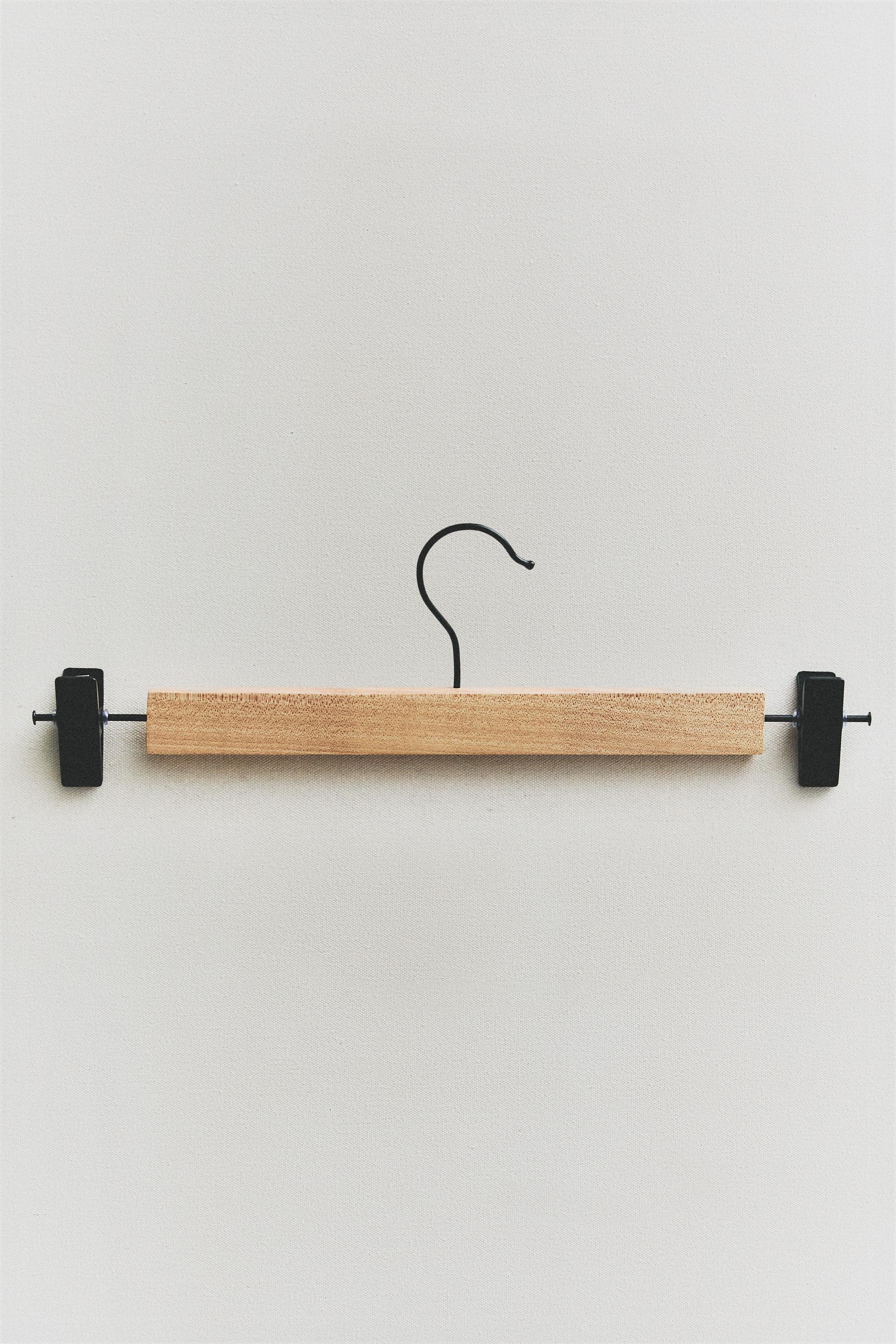 CINTRE À PINCES EN BOIS (LOT DE 3)