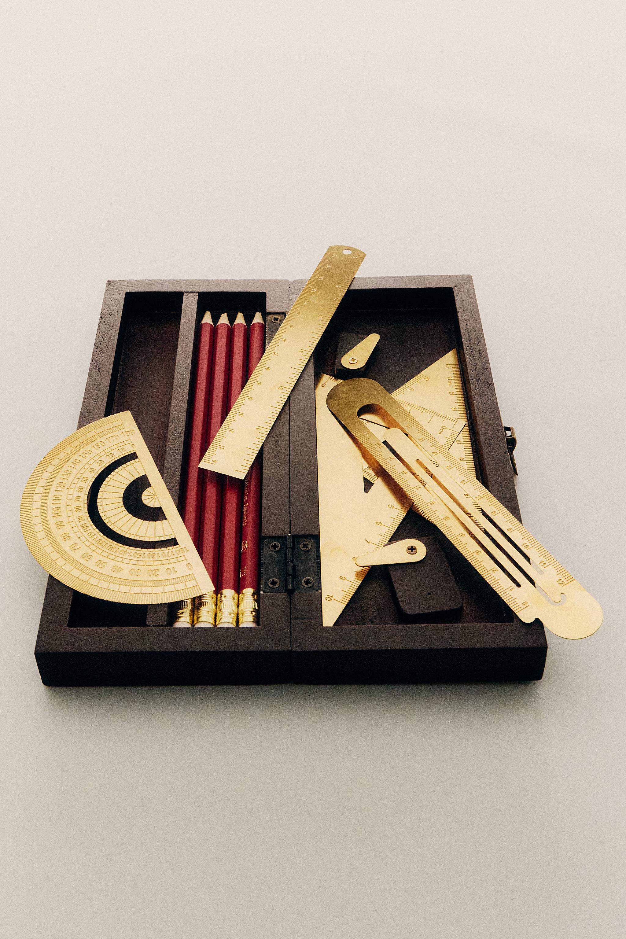 Zara DRAWING AND MEASURING SET — фото 5