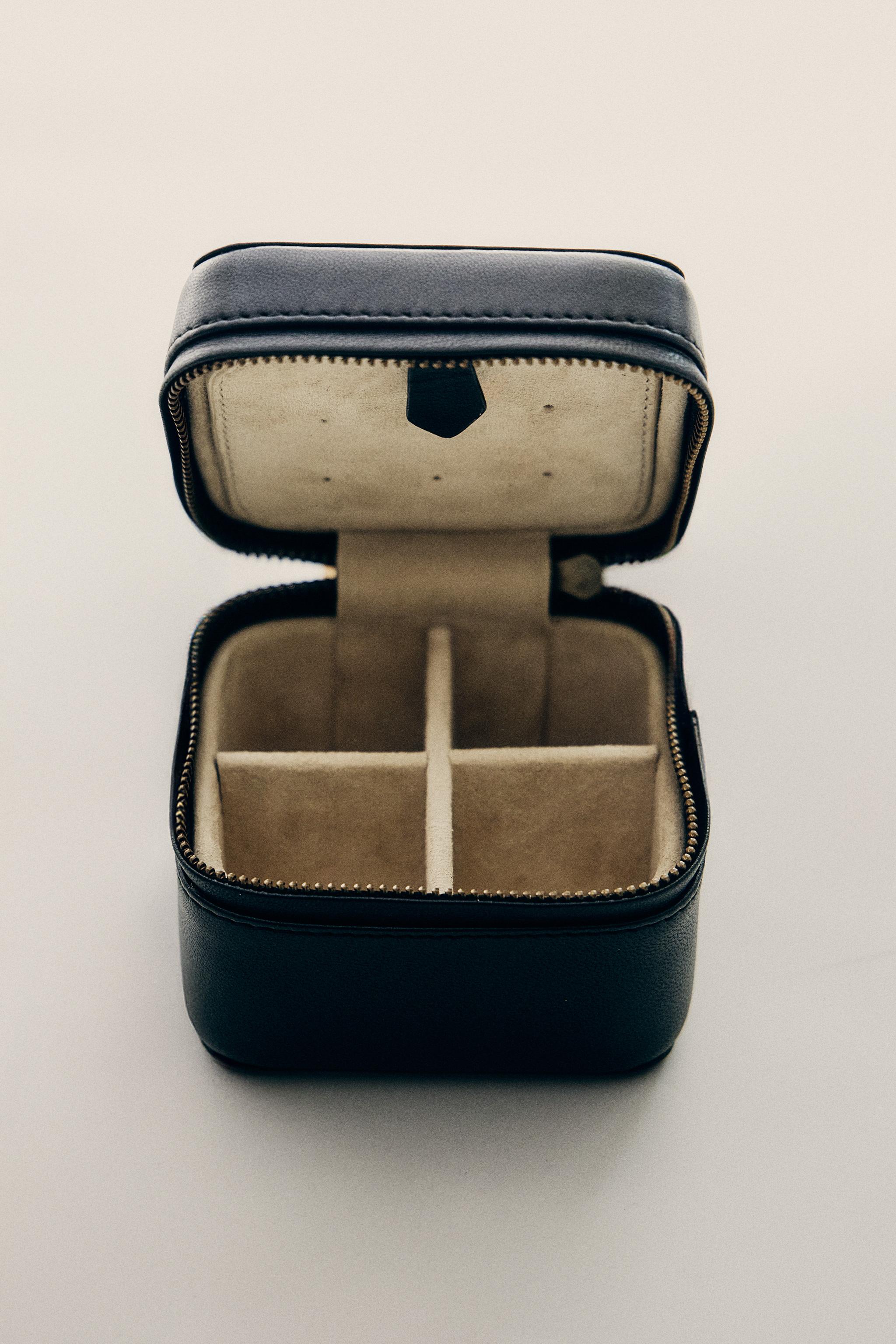 LEATHER JEWELLERY BOX