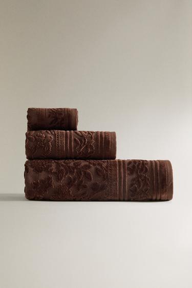 VELOUR JACQUARD BATH TOWEL - Terracotta by Zara