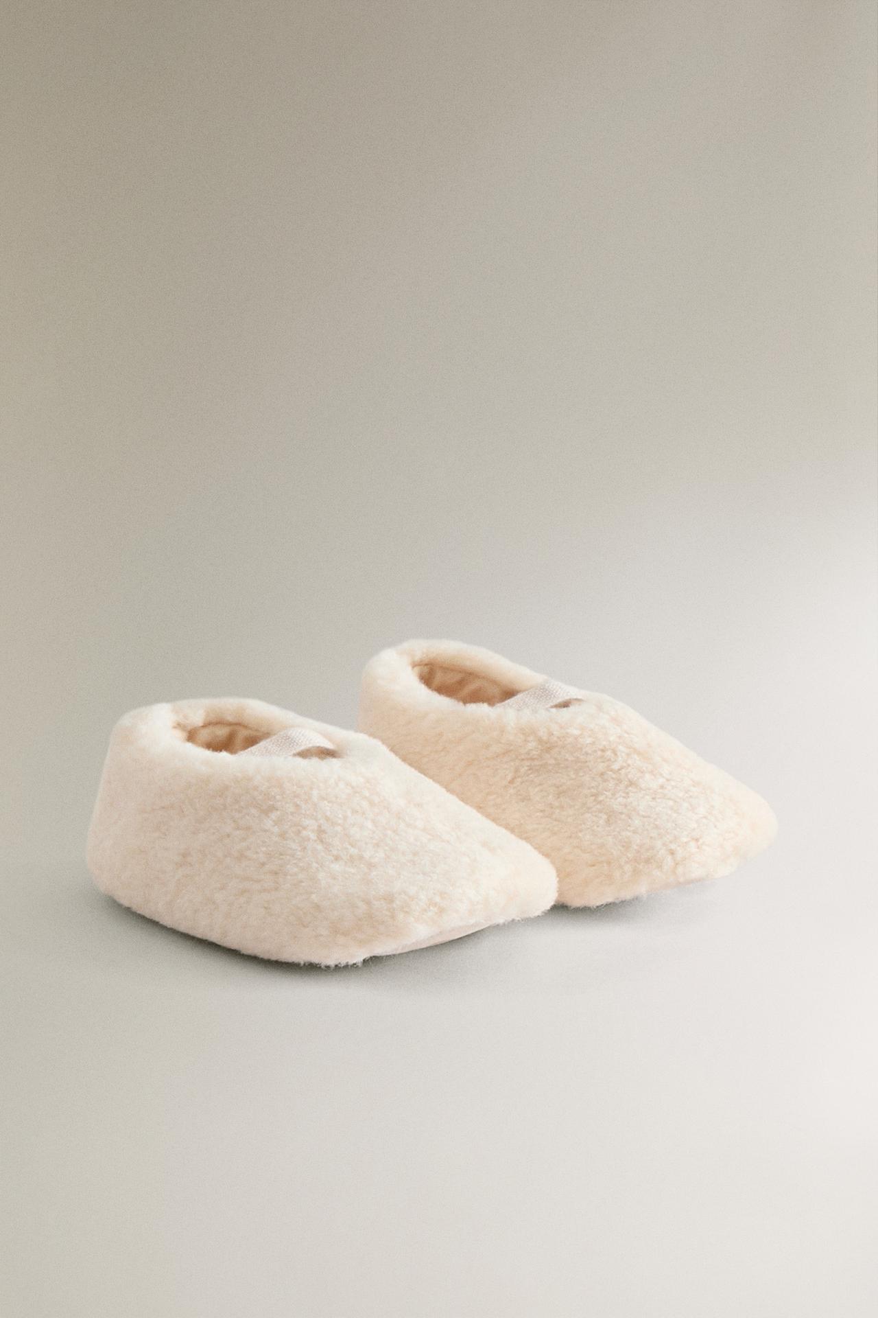 KIDS' FAUX SHEARLING BALLERINAS — Off White