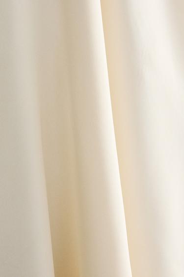 CAPE SATIN ASYMÉTRIQUE - Écru de Zara - Image 3
