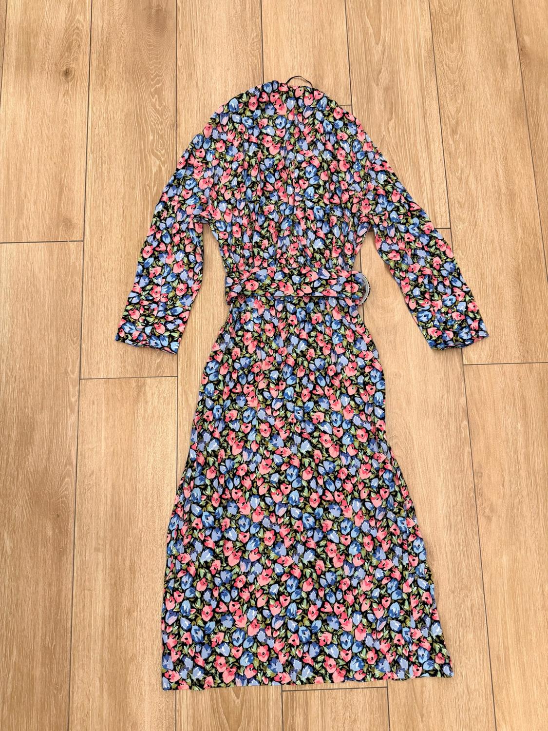 PRINTED DRESS WITH BELT - Image 2