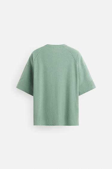 T-SHIRT EN MAILLE IMPRIMÉ DÉLAVÉ - Vert clair de Zara - Image 7
