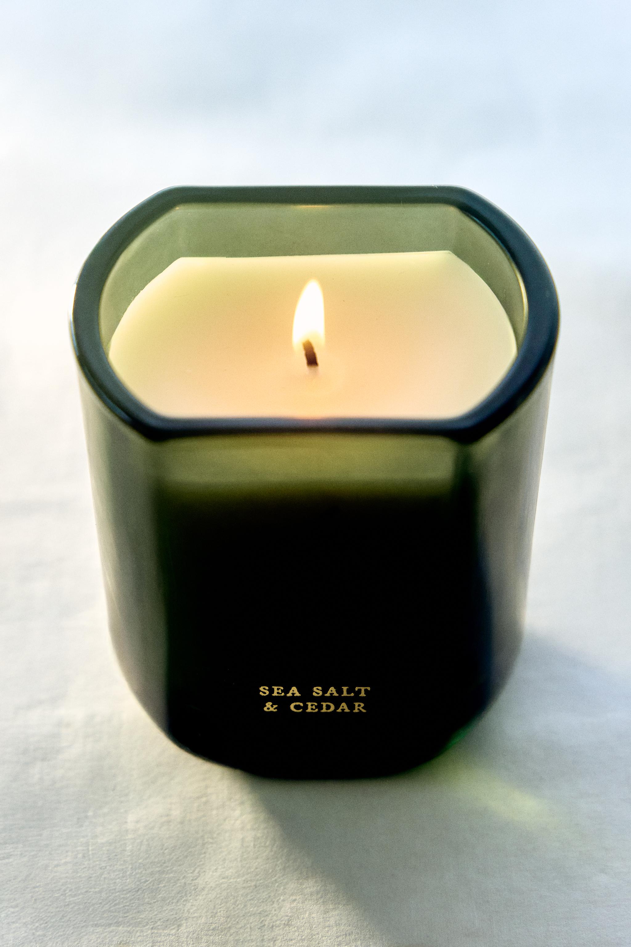 220 G) SEA SALT & CEDAR アロマ キャンドル - MIDNIGHT BLUE | ZARA