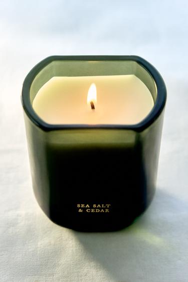 (220 G) BOUGIE PARFUMÉE SEA SALT & CEDAR - MIDNIGHT BLUE de Zara - Image 4