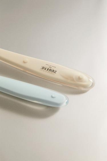 LOT DE 2 CUILLÈRES POUR ENFANT EN SILICONE - Bleu de Zara - Image 3