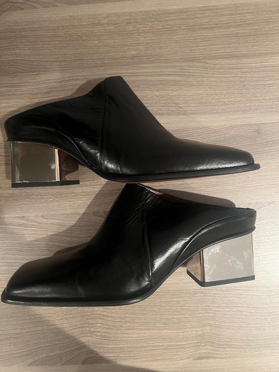 LEATHER MULES - Image 6