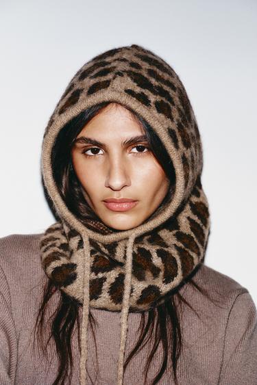 ANIMAL PRINT KNIT HOOD - Leopard by Zara