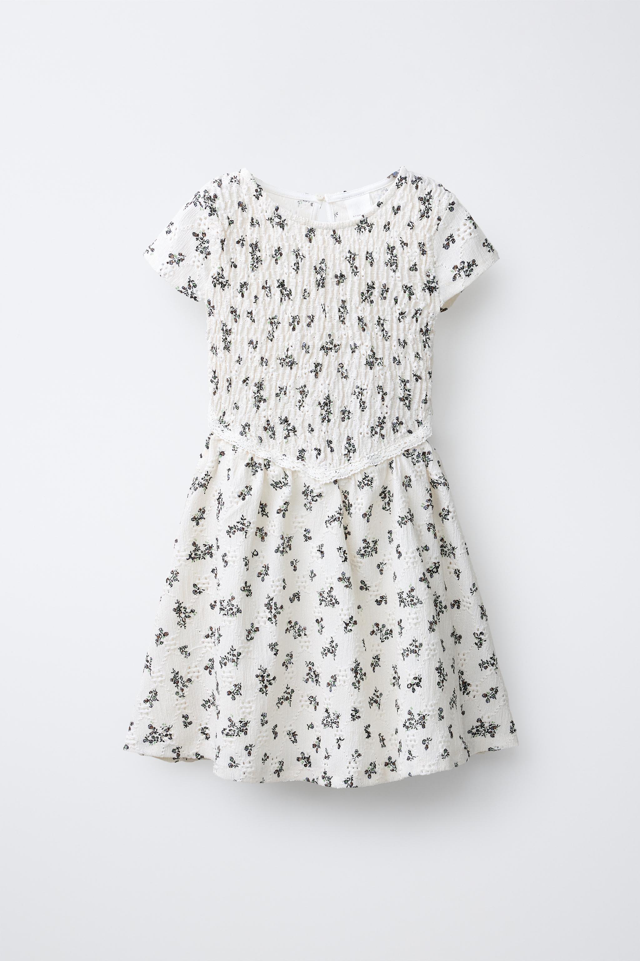 Zara - Smocked Floral Dress - Black / Ecru - 9-10 Years (55,1 Inches) - Kids Zara - Smocked Floral Dress - Black / Ecru - 9-10 Years (55,1 Inches) - Kids