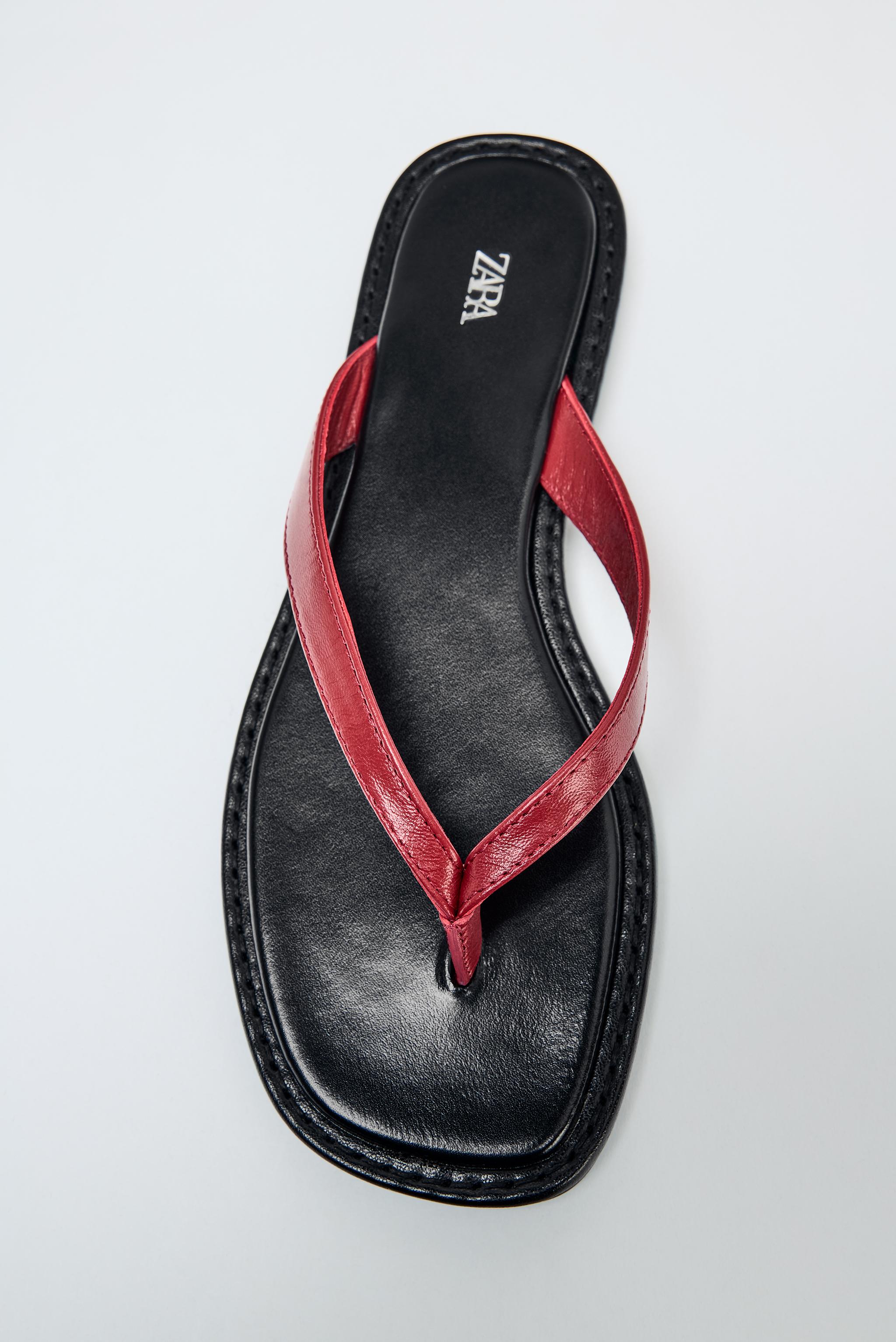 CONTRAST LEATHER SANDALS
