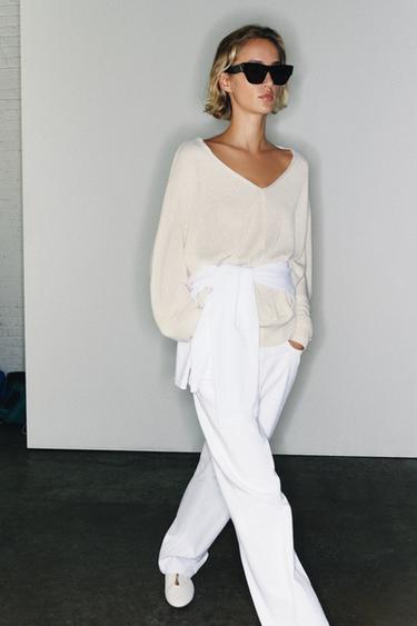 V-NECK KNIT JUMPER - Ecru by Zara