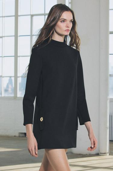 VESTIDO CORTO BOTONES - Negro de Zara