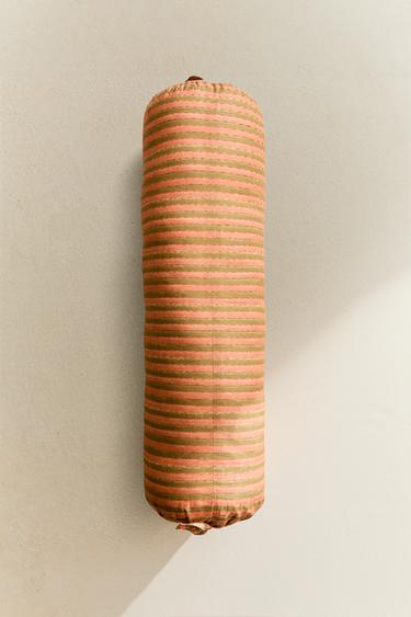 Zara STRIPED CYLINDRICAL CUSHION - Orange