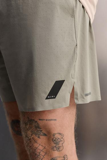 SHORT LÉGER PERFORÉ - Sable de Zara - Image 4