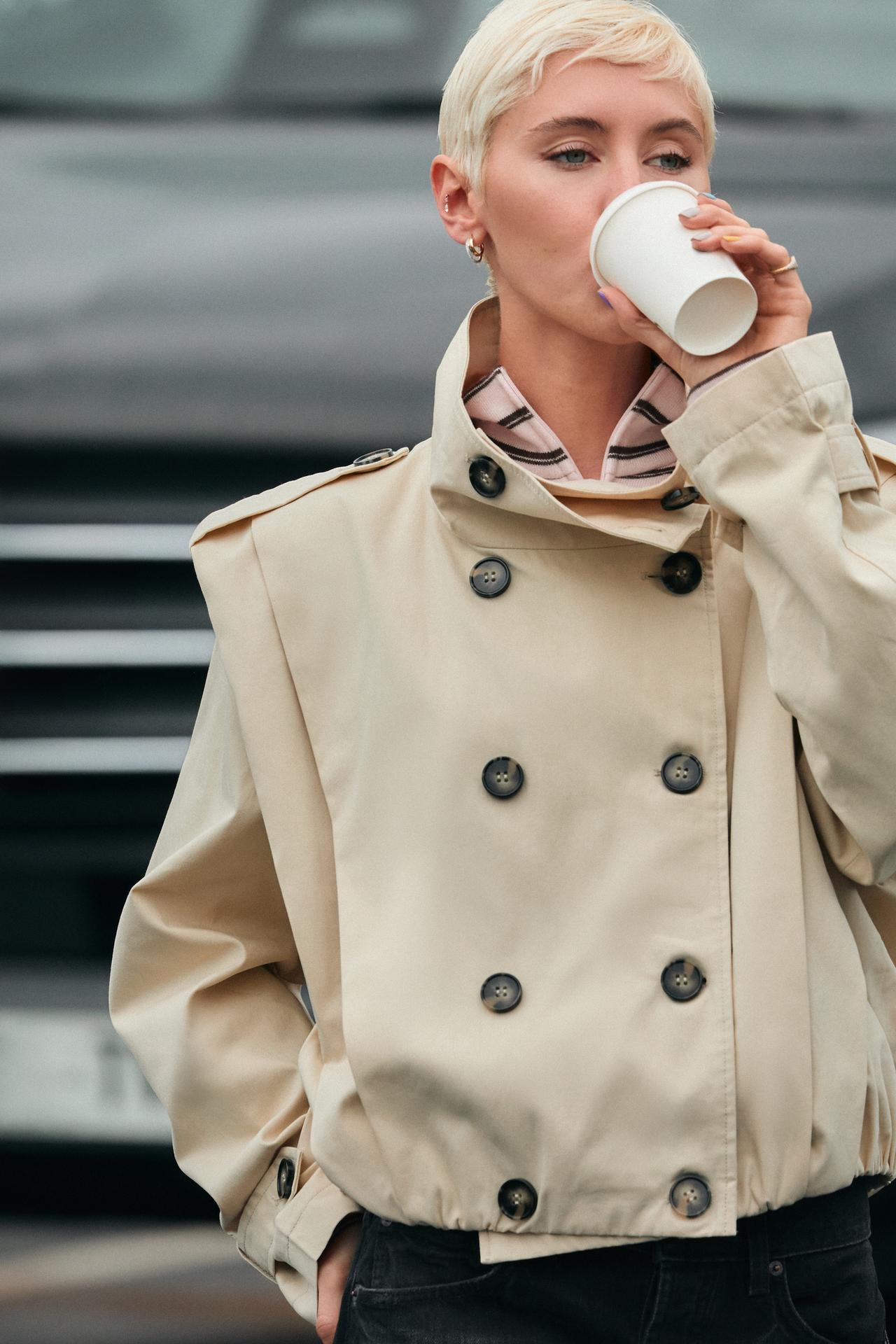 FAUX SUEDE PLEATED SHORT TRENCH COAT — Sand