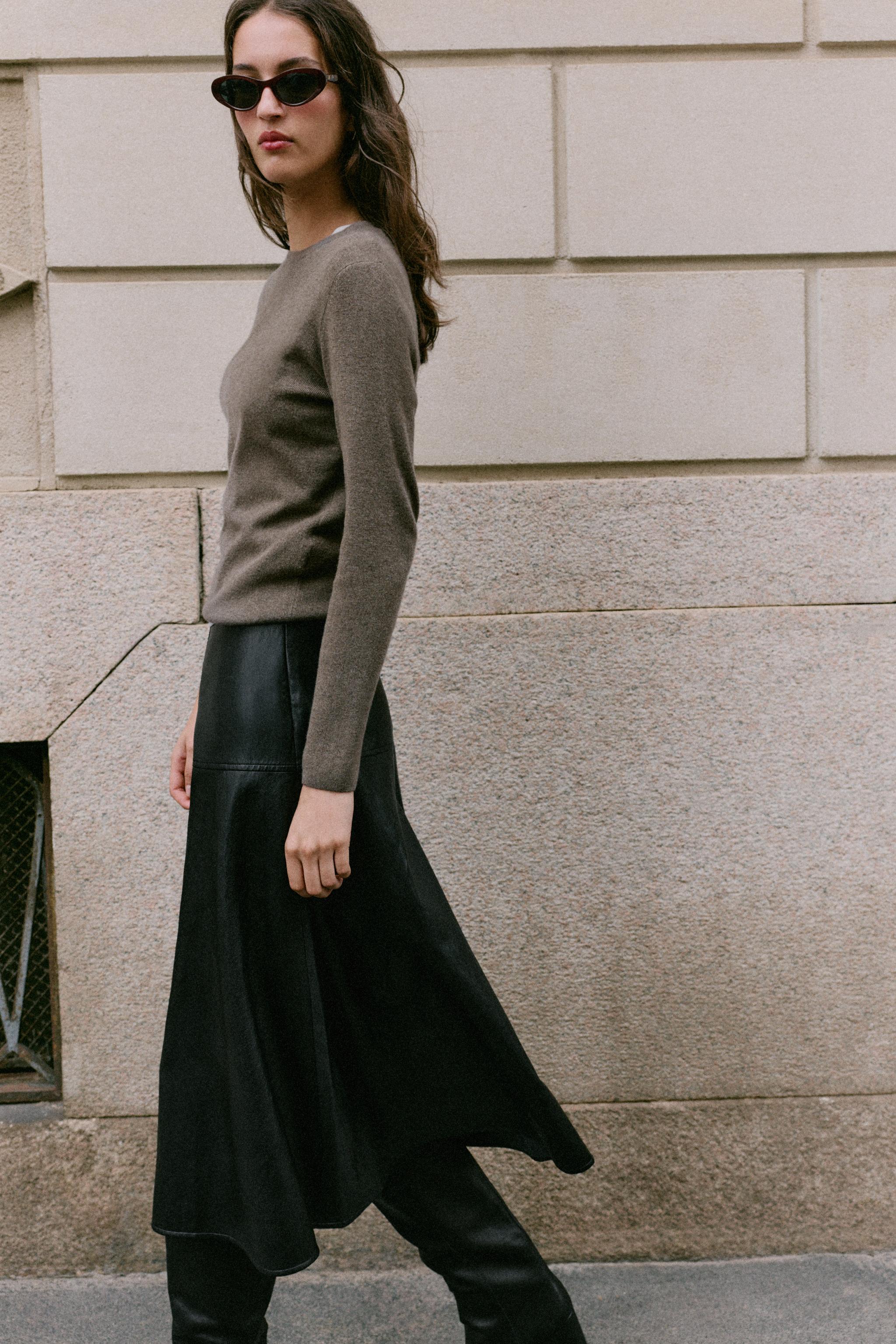 SOFT TOUCH KNIT JUMPER