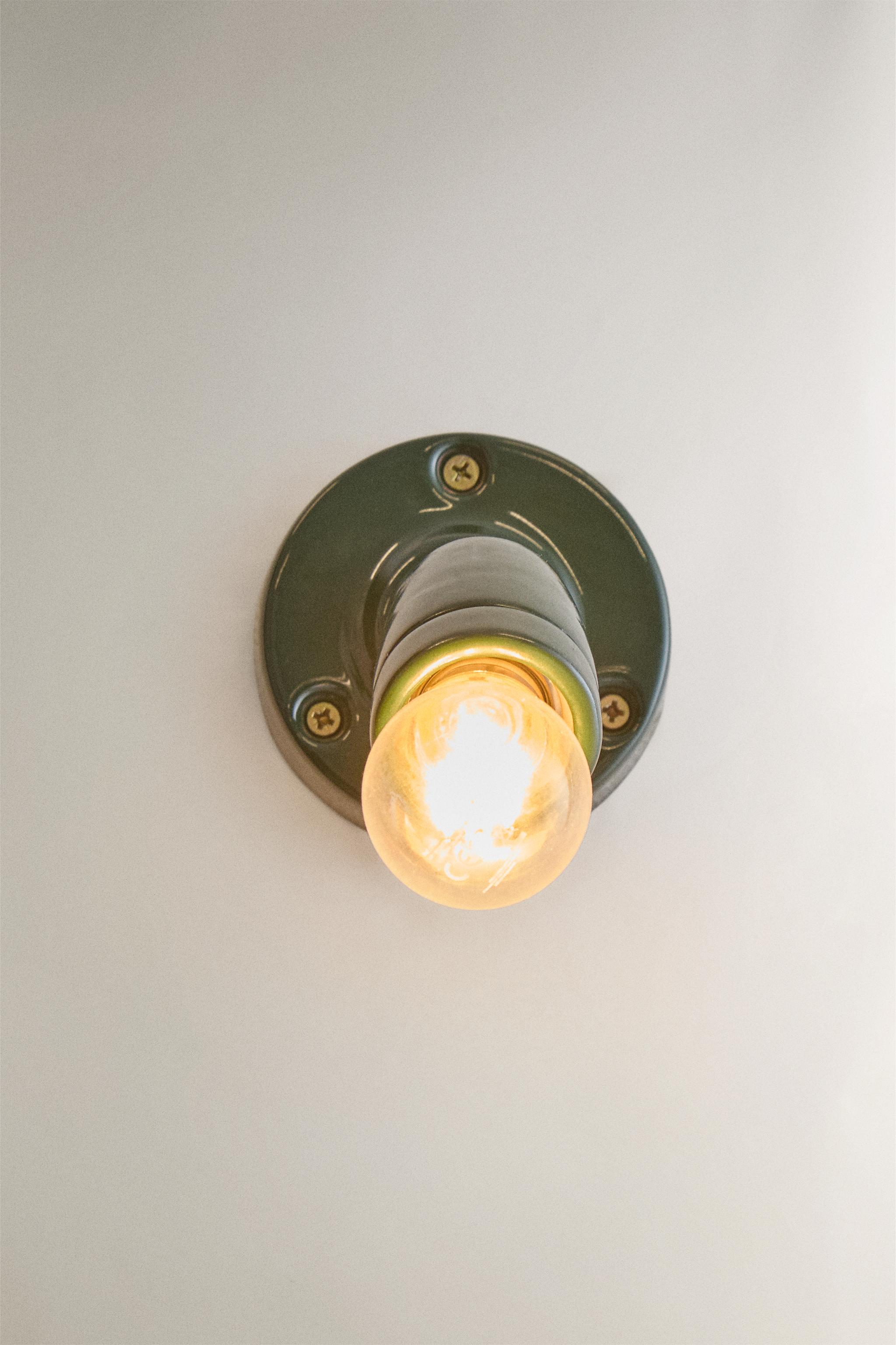 LAMP | CERAMIC WALL LIGHT FIXTURE — Green