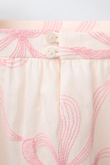 ROBE LACETS BRODÉS - Blanc cassé de Zara - Image 3