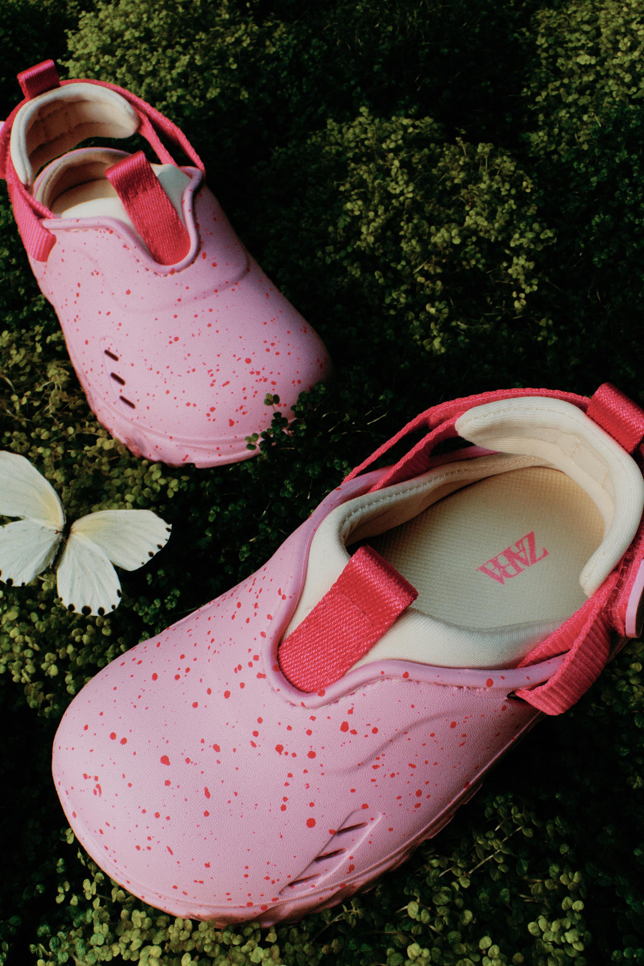 SPORT CLOGS — Fuchsia