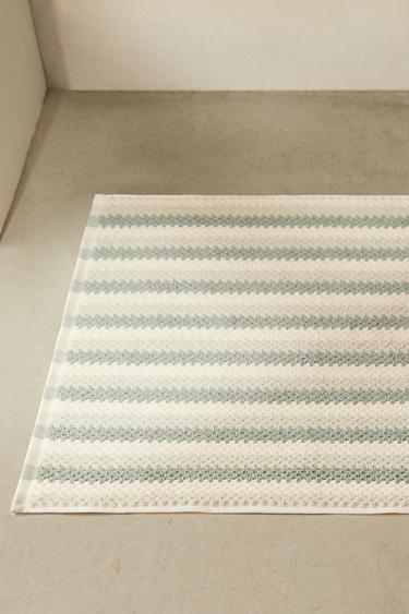 GEOMETRIC JACQUARD BATH MAT - Blue / Green by Zara - Image 5