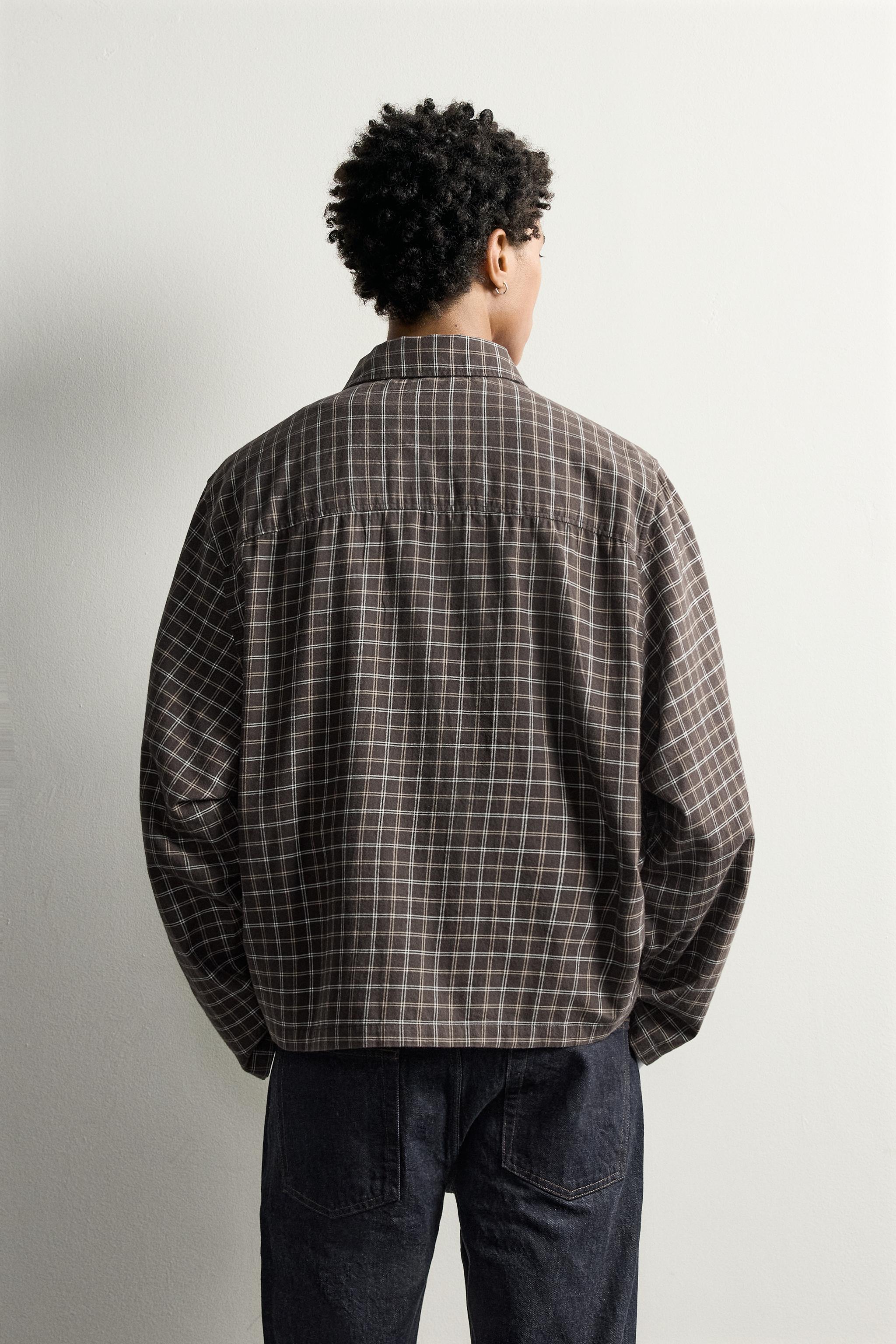CHEMISE BOXY FIT INSCRIPTION BRODÉE