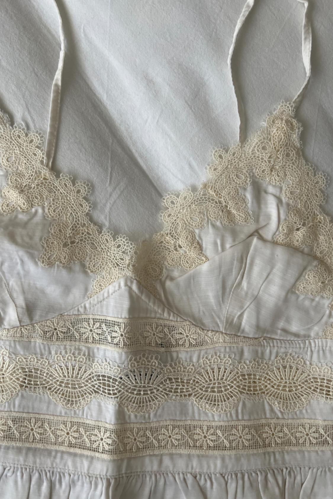 LACE-TRIMMED CROP TOP - Image 3