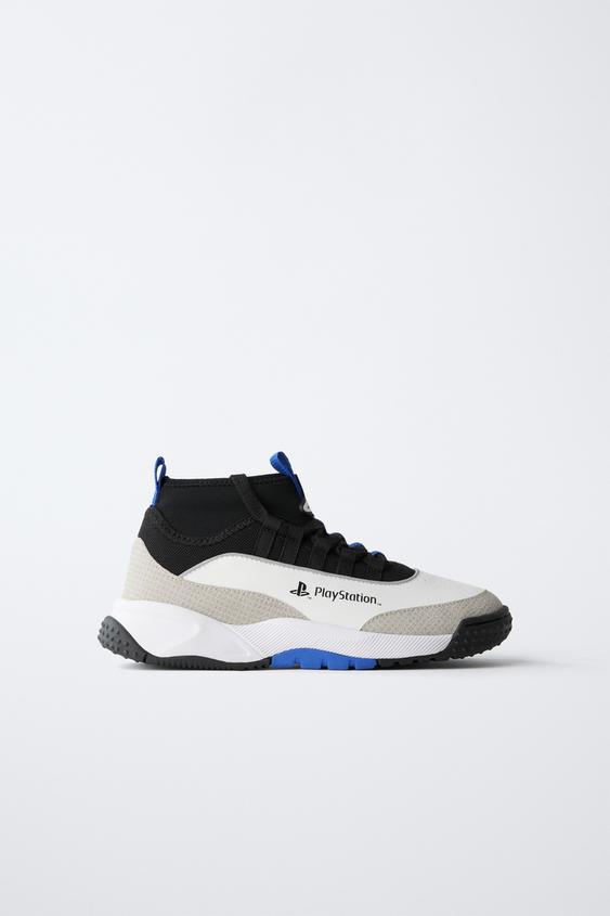 BOTIN DEPORTIVO PLAYSTATION ™ - Blanco de Zara - Imagen 0